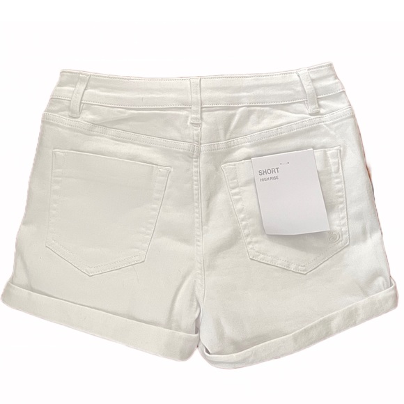 Indigo Rein Women's Ripped White Stretch Denim Shorts Size: 9/28 (NWT) - Picture 6 of 6